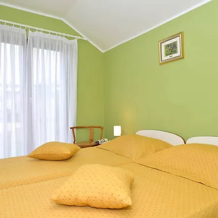 Ferienhaus Rustic House With Private Swimming Pool Pula