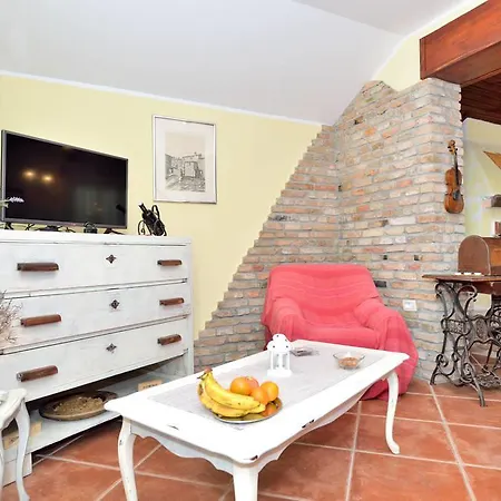 Rustic House With Private Swimming Pool Ferienhaus Pula