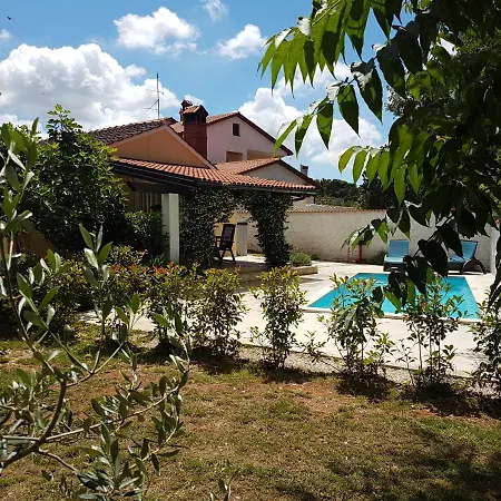 Holiday home Rustic House With Private Swimming Pool Pula