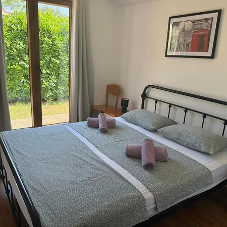 Nyaraló Rustic House With Private Swimming Pool Póla