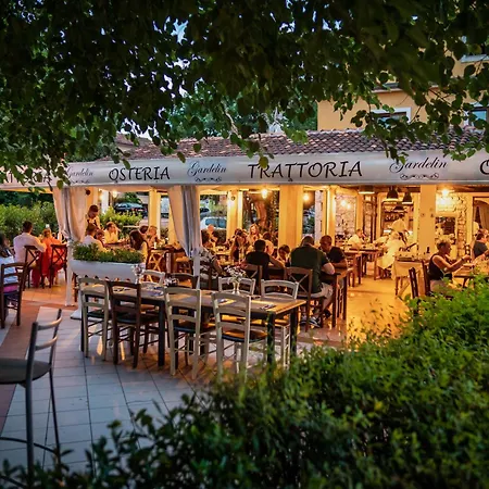 Rustic House With Private Swimming Pool * Póla