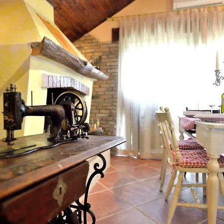 Rustic House With Private Swimming Pool * Pula